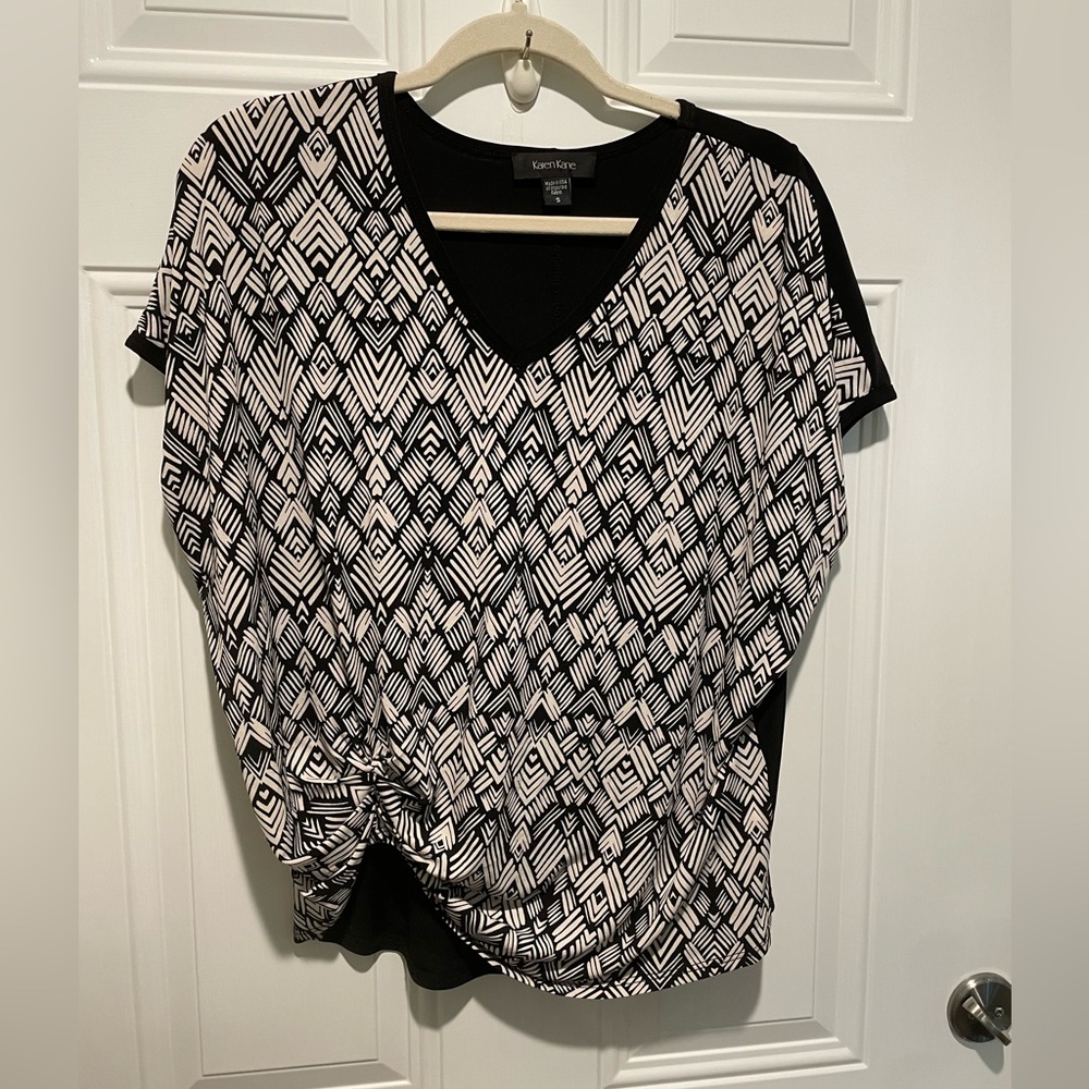 Karen Kane Top, size S